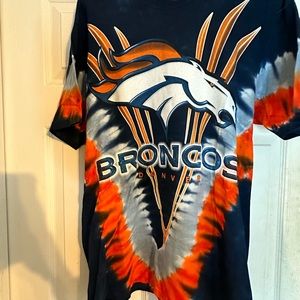 Broncos team T-shirt